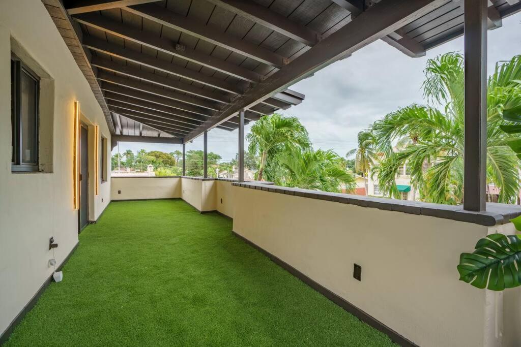 New! & Calle Ocho Simpson's Funhouse! Apartment *