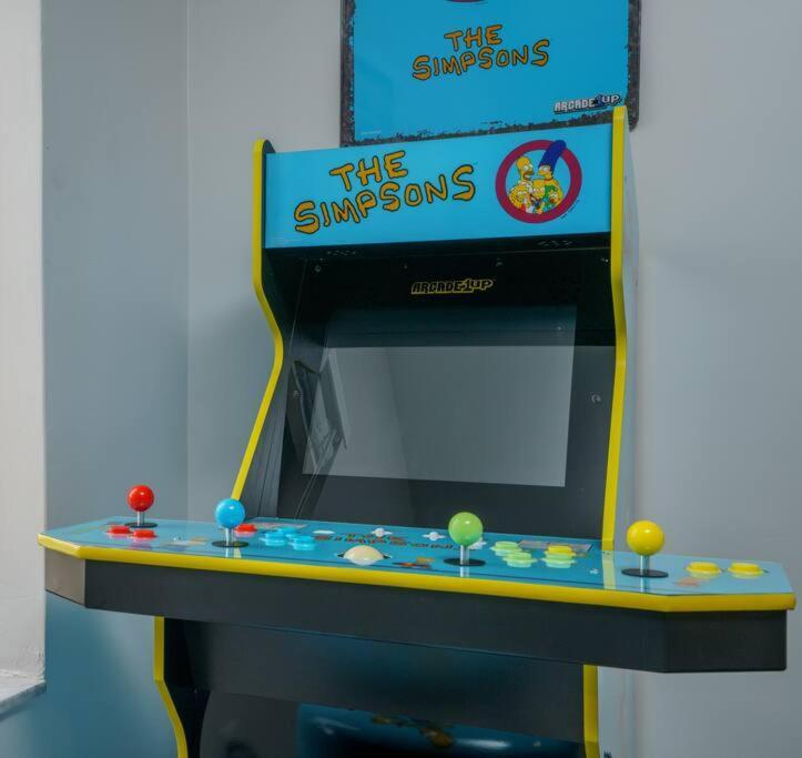 New! & Calle Ocho Simpson's Funhouse! Apartment *